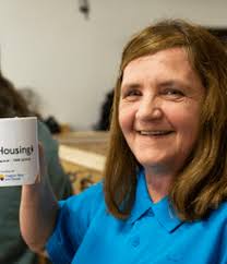 Stockbridge born artist's new colourful co-created mural unveiled in the  village