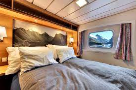 Ferry kong harald ran on rocks at around midnight mar 4 13 in troll fjord en route from bodo to kirkenes, norway, with 258 passengers on. Aussenkabinen Der Ms Kong Harald Kabinenaustattung Guide