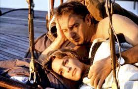 Mengangkat kisah cinta anak sma, film ini mengisahkan tentang perjuangan sosok dilan yang berusaha mencuri perhatian milea, gadis cantik disekolahnya. 7 Film Adaptasi Novel Nicholas Sparks Ini Romantis Abis
