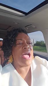 Calandra Walker updated her status.