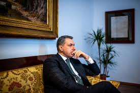 Velem mindig történik valami (2003) Szinetar Dora Online Szegyenfallal Kuzdene A Gyulolkodok Ellen 24 Hu