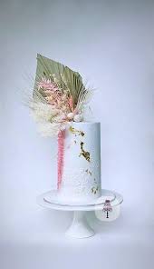 Wedding Cake Design With Dry Flowers By Color Drama Cakes Https Cakesdecor Com Cakes 346527 Birthday Cake With Flowers Flower Cake Decorations Cake Design