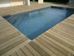L Entreprise Deck40 A Realise Ce Joli Tour De Piscine D Environ 90 M2 En Pin Du Nord Choix Us Le Choix Terrasse Bois Piscine Terrasse Bois Pose Terrasse Bois