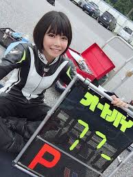 最近サーキット走行にはまっている美環だよーー w この記事を読んでサーキット走行をこれから始めたいと思ってくれたら嬉しいですっ それでは ３回目のサーキット記事読んでいってクダサーイ 第２回目はこちらからっ 美環のちびっ子道場