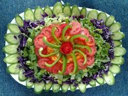صور تزيين و تقديم السلطات في المناسبات Beautiful Salad Decoration Food Decoration Beautiful Salad Food