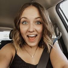 amy sharkey (@asharkeey)