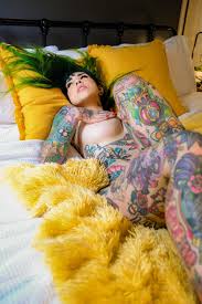 Neptuneexplainsitall 💚 on X: I unfortunately just had a large unexpected  medical bill and to help crowdfund it, Im holding a HUGE DOUBLE SALE. Get  my page 75% off AND a FREE