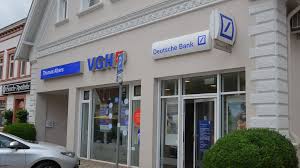 Nutzen sie den iban rechner (für deutsche bank) bei onlinestreet.de, um eine internationale kontonummer (iban) für ein konto beim kreditinstitut. Standort Am Munsterplatz Deutsche Bank Schliesst Sb Center In Bramsche