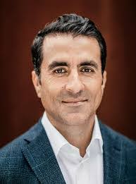 Dennis Machado's Instagram, Twitter & Facebook