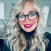 Nikki Coy's Instagram, Twitter & Facebook