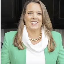 Antoinette Embry (@sdantoinette) • Threads, Say more