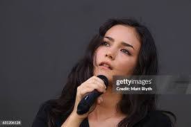 Amy Dowdle's Instagram, Twitter & Facebook