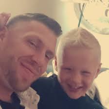 Adrien Raza went nuts with this golf club delivery… #golf