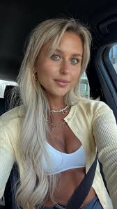 I know I'm flat and barely 120lbs but do you still date me?