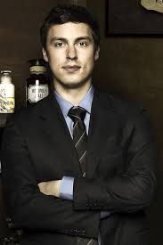 He was born on july 20, 1985 and his birthplace is illinois. John Francis Daley This Boy Gets Me Weak In The Knees John Francis Daley Bones Tv Show Celebrities Male