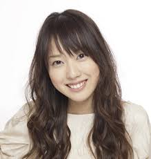 戸田恵梨香 歯茎治した2017は大嘘でリバースたばこで黒いままの画像とは