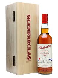 Glenfarclas 43 Year Old Cognac Cask Speyside Derevoobrabotka