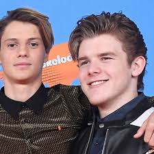 Sean Ryan Fox Kissed Jace Norman