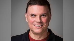 Andre Brisson's Instagram, Twitter & Facebook