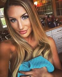 August Ames on X: My selfies today!!😁📝💘☺💦 Im happy to make porn for  your one on one hot dates😅😋 t.co60XDYkuNr8  X