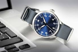The brand and their models fly under the radar, but. 12 Best Men S Automatic Watches Under 500 Of 2021 Hiconsumption