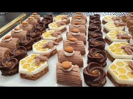 عندك زلافة ديال اللوز وجدي بلاطو هماوي بلا مجهود بلا فرن Youtube In 2020 Cookie Recipes Desserts Food