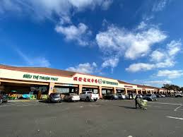 Shun Fat Supermarket in Stockton