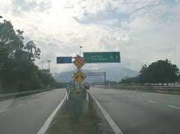 Projek lebuhraya usahasama berhad menara korporat, persada plus, persimpangan bertingkat subang, km15, lebuhraya baru lembah klang, 47301 petaling jaya selangor darul ehsan. Pkpp Laluan Lebuh Raya Hala Perak Terkawal