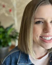 Sheena Rapp's Instagram, Twitter & Facebook