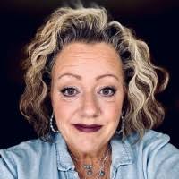 Lynn Staton's Instagram, Twitter & Facebook