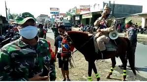 Pasang wifi di daerah karangawen demak. Viral Aksi Pria Tunggang Kuda Imbau Pasang Bendera Merah Putih