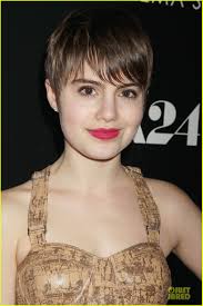 Tom Hardy Stands Out in Green Tie at 'Locke' Premiere!: Photo 3097098