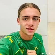 Esteban Alemán (@EstebanAleman20)