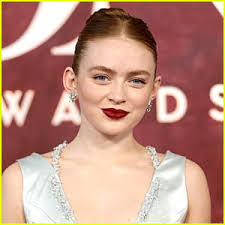 Danielle Cabo's Instagram, Twitter & Facebook