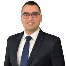 Arlene Botello's Instagram, Twitter & Facebook