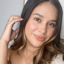 It's official! I'm creating an Instagram group for women in HTX that want  to get together to make content and help each other with engagements