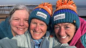 We got playful waves & more than a 😉 of 🌞 this morning 💦 🧡