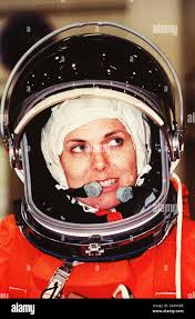 Mary ellen hi-res stock photography and images