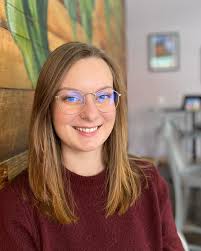 ✨Meet Our Residents✨ Dr. Kristyn Robling, PGY-1 Hometown: Nixa, MO Medical  School: OSUCOM-CN Fun Fact/Hobby: I recently spent two months