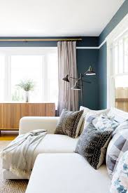 6 Feng Shui Living Room Tips To Bring The Good Vibes Home Feng Shui Living Room Feng Shui Living Room Colours Feng Shui Small Living Room