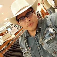 te envio una solicitud por Instagram aceptaaas?