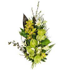 Acquista on line queste bellissime composizioni con mazzi di fiori con rose per le tue occasioni speciali e falle arrivare direttamente a casa del . Mazzo Di Fiori Eleganza Fiorista Spagnoli