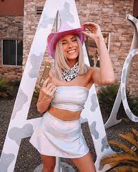 The business started when hubby posted some polaroids of wifey on the usenet newsgroup alt.binaries.pictures.erotica in 19973 with her. Keaton Milburn On Instagram Space Cowgirls For The Win Keaton Milburn On Instagram Space Co Cowgirl Halloween Costume Cowgirl Costume Kids Cowgirl Costume