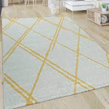 Ich gebe dir tipps für die einrichtung und den kauf. Wohnzimmer Teppich Kurzflor Im Skandi Stil Mit Rauten Muster In Weiss Gelb Kaufen Bei Diva Teppich Center