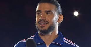 Le streamer et youtubeur Aminematue a annoncé aujourd'hui avoir été ban  définitivement de Twitch. On ne connaît pas la raison du ban.