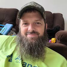 Is there anyone in O'Fallon mo. That install pro permanent lights