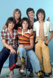 Leslie richard mckeown (born 12 november 1955) is a scottish pop singer who was the lead singer of the bay city rollers during their most successful period. Bay City Rollers Legend Les Mckeown Dies Suddenly Aged 65 Worldnewsera