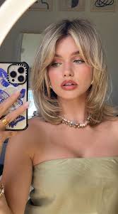 Lily Dolan (lilycdolan)