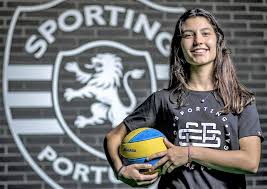 A conquista da taça de portugal, 35 anos depois. Carolina Garcez E Reforco Para O Voleibol Feminino Camarote Leonino