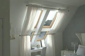 Dachfenster fensterdekoration vorhang gestaltung velux fenster vorhänge dach gardinen für dachfenster wenn dir „dachfenster verdunkelung gefällt, gefallen dir vielleicht auch diese ideen. 1001 Ideen Fur Dachfenster Gardinen Und Vorhange Bedroomideas Bedroomdecor Bedroomdesign Dreambedroom Wohnung Gardinen Fur Dachfenster Neue Wohnung